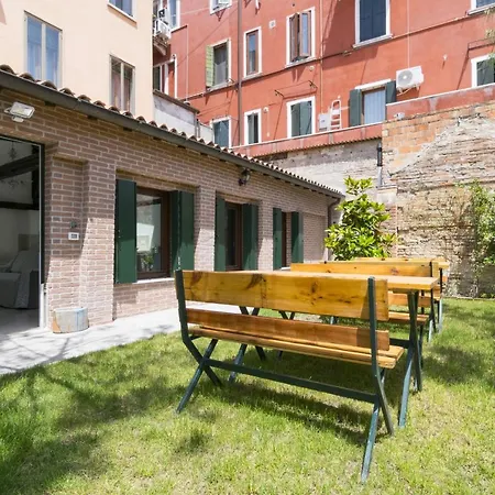 Ca' Mazzega Apartment