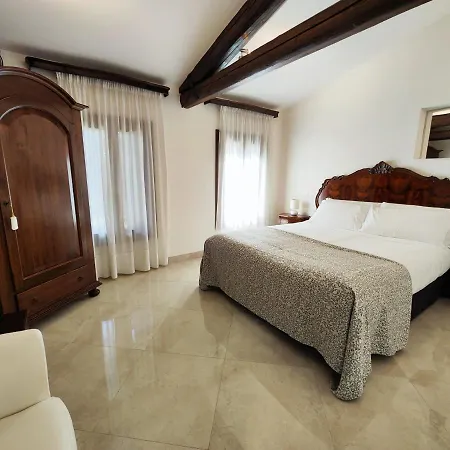 Ca' Mazzega Apartment